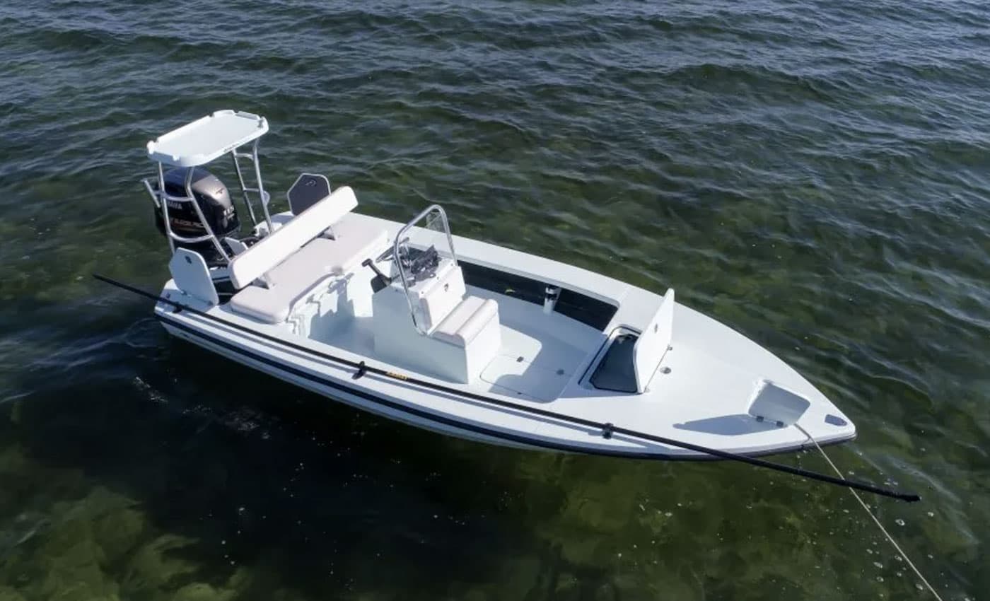 Dolphin 18' Back Country Pro — hero